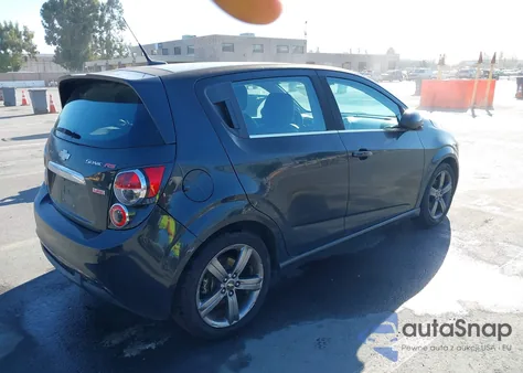 2013 Chevrolet Sonic Rs Auto z USA, uszkodzony, nr VIN 1G1JG6SBXD4133244
